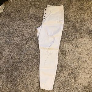 White distressed jeans
